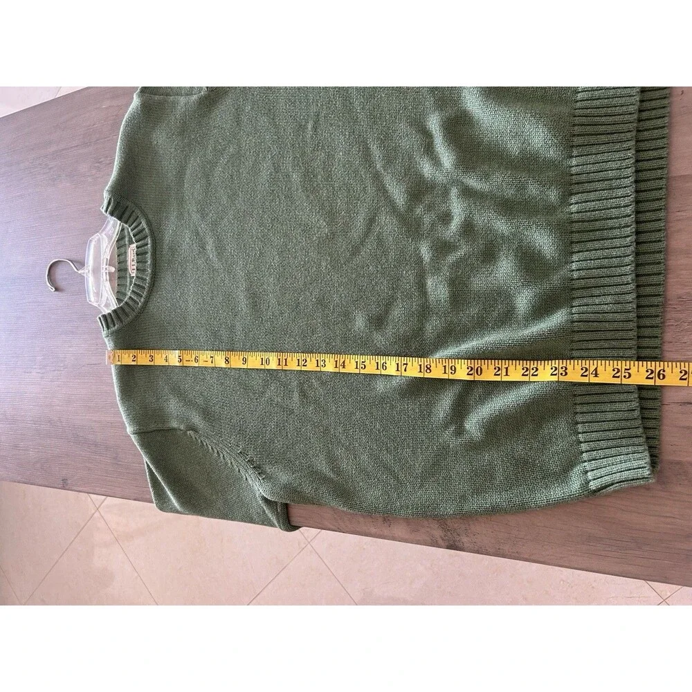 L.L. Bean Men’s M Reg Green V-Neck Sweater 100% Cotton Knit